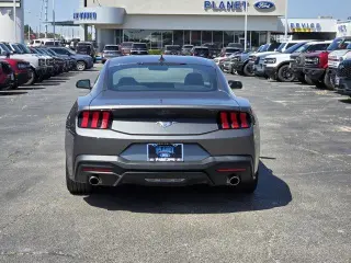 Ford Mustang 2024 EcoBoost 2dr Fastback
