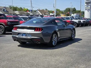 Ford Mustang 2024 EcoBoost 2dr Fastback