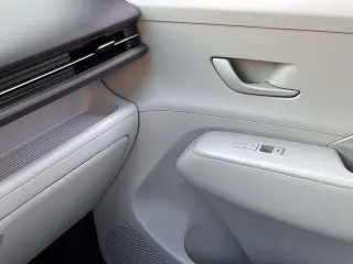 Hyundai KONA 2024 SE 4dr Crossover