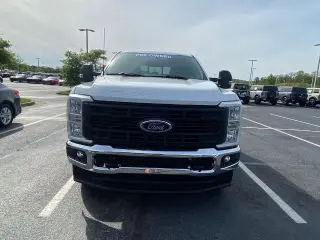 Ford F-250 Super Duty 2023 4x4 King Ranch 4dr Crew Cab 6.8 ft. SB Pickup
