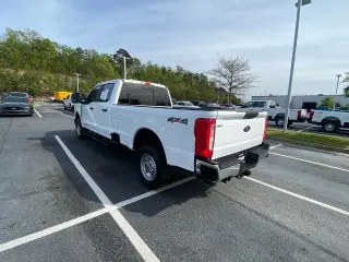 Ford F-250 Super Duty 2023 4x4 King Ranch 4dr Crew Cab 6.8 ft. SB Pickup
