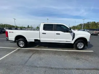 Ford F-250 Super Duty 2023 4x4 King Ranch 4dr Crew Cab 6.8 ft. SB Pickup