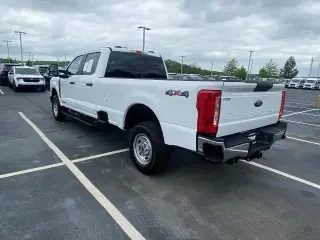 Ford F-250 Super Duty 2023 4x4 King Ranch 4dr Crew Cab 6.8 ft. SB Pickup