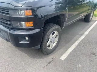 Chevrolet Silverado 2500HD 2015 4x4 LTZ 4dr Crew Cab SB