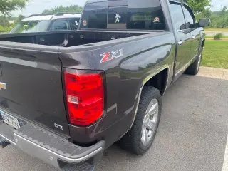 Chevrolet Silverado 1500 2015 4x4 LTZ 4dr Crew Cab 5.8 ft. SB