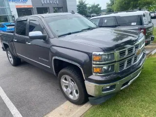 Chevrolet Silverado 1500 2015 4x4 LTZ 4dr Crew Cab 5.8 ft. SB