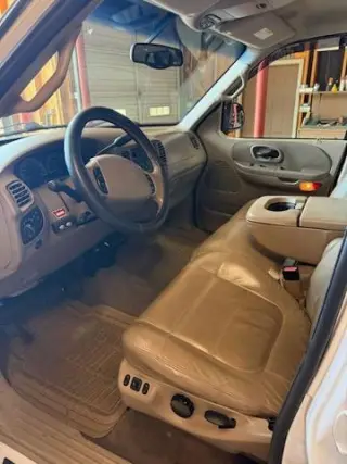 Ford F-150 2001 4dr SuperCrew XLT 4WD Styleside SB