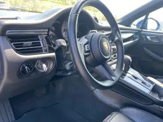 Porsche Macan 2022 AWD S 4dr SUV