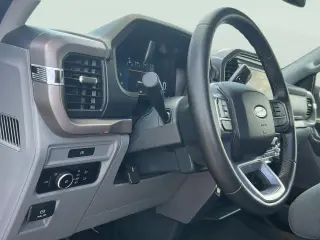 Ford F-150 2025 4x2 XLT 4dr SuperCrew 5.5 ft. SB