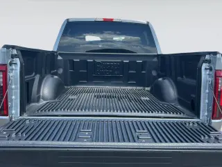 Ford F-150 2025 4x2 XLT 4dr SuperCrew 5.5 ft. SB