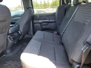 Ford F-150 2023 4x4 Lariat 4dr SuperCrew 5.5 ft. SB