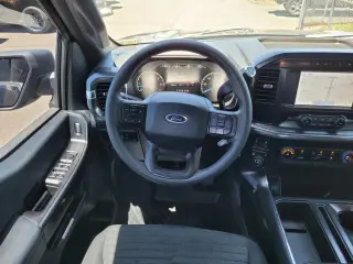 Ford F-150 2023 4x4 Lariat 4dr SuperCrew 5.5 ft. SB