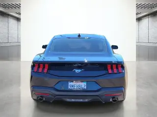 Ford Mustang 2024 EcoBoost 2dr Fastback