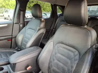 Ford Escape 2023 AWD Platinum 4dr SUV