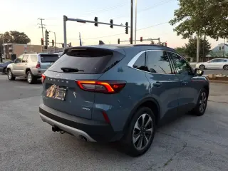 Ford Escape 2023 AWD Platinum 4dr SUV