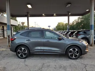 Ford Escape 2023 AWD ST-Line Select 4dr SUV