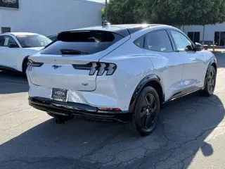 Ford Mustang Mach-E 2022 California Route 1 4dr SUV