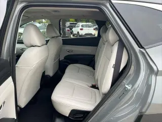 Hyundai TUCSON 2026 SEL Premium 4dr SUV