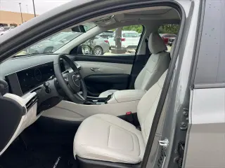 Hyundai TUCSON 2026 SEL Premium 4dr SUV