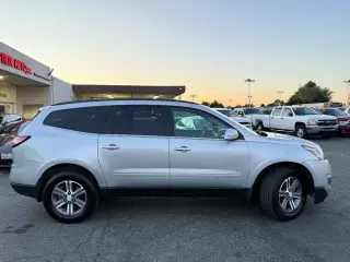 Chevrolet Traverse 2016 LT 4dr SUV w/2LT