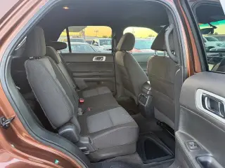Ford Explorer 2012 AWD XLT 4dr SUV