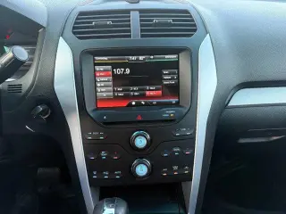 Ford Explorer 2012 AWD XLT 4dr SUV