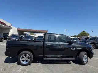 Ram 1500 2017 4x4 Express 4dr Quad Cab 6.3 ft. SB Pickup