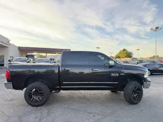 Ram 1500 2018 4x4 Big Horn 4dr Crew Cab 5.5 ft. SB Pickup