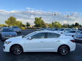 Acura ILX 2019 4dr Sedan w/Premium Package