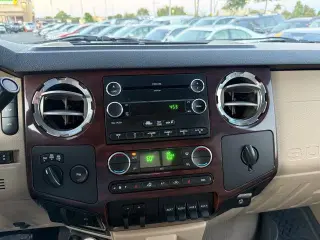 Ford F-250 Super Duty 2009 4x4 FX4 4dr Crew Cab 8 ft. LB Pickup