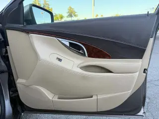 Buick LaCrosse 2010 CXL 4dr Sedan