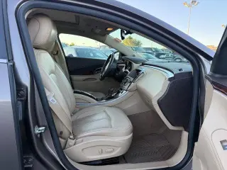 Buick LaCrosse 2010 CXL 4dr Sedan