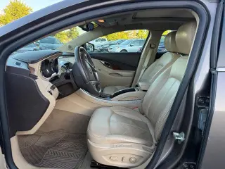 Buick LaCrosse 2010 CXL 4dr Sedan