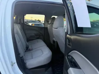 Chevrolet Colorado 2019 4x2 Work Truck 4dr Crew Cab 5 ft. SB
