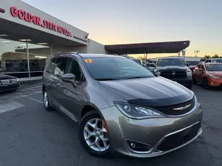 Chrysler Pacifica 2017 Touring-L Plus 4dr Mini-Van