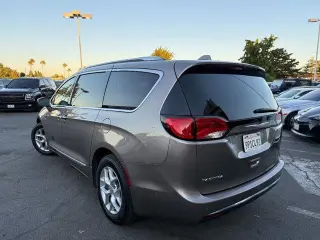 Chrysler Pacifica 2017 Touring-L Plus 4dr Mini-Van