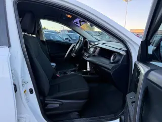 Toyota RAV4 2015 LE 4dr SUV