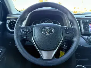 Toyota RAV4 2015 LE 4dr SUV
