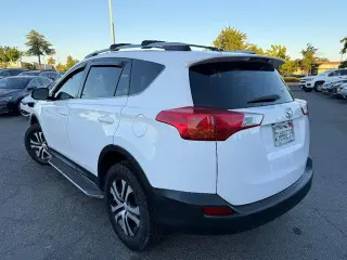 Toyota RAV4 2015 LE 4dr SUV