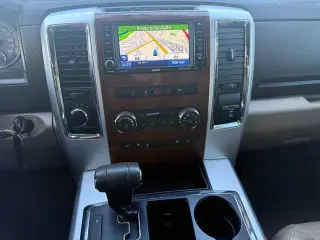 Ram 1500 2011 4x4 ST 4dr Crew Cab 5.5 ft. SB Pickup