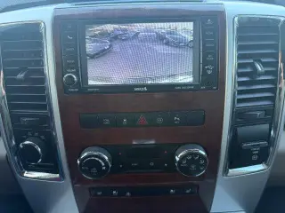 Ram 1500 2011 4x4 ST 4dr Crew Cab 5.5 ft. SB Pickup