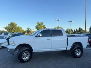 Ram 1500 2011 4x4 ST 4dr Crew Cab 5.5 ft. SB Pickup