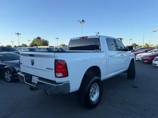 Ram 1500 2011 4x4 ST 4dr Crew Cab 5.5 ft. SB Pickup