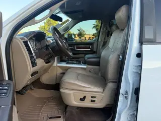 Ram 1500 2011 4x4 ST 4dr Crew Cab 5.5 ft. SB Pickup