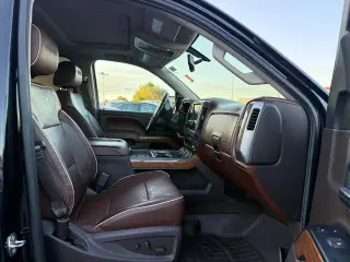 Chevrolet Silverado 1500 2015 4x4 High Country 4dr Crew Cab 5.8 ft. SB