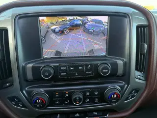 Chevrolet Silverado 1500 2015 4x4 High Country 4dr Crew Cab 5.8 ft. SB
