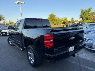 Chevrolet Silverado 1500 2015 4x4 High Country 4dr Crew Cab 5.8 ft. SB