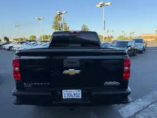 Chevrolet Silverado 1500 2015 4x4 High Country 4dr Crew Cab 5.8 ft. SB