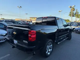 Chevrolet Silverado 1500 2015 4x4 High Country 4dr Crew Cab 5.8 ft. SB
