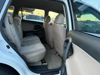 Toyota RAV4 2008 4x4 Base 4dr SUV